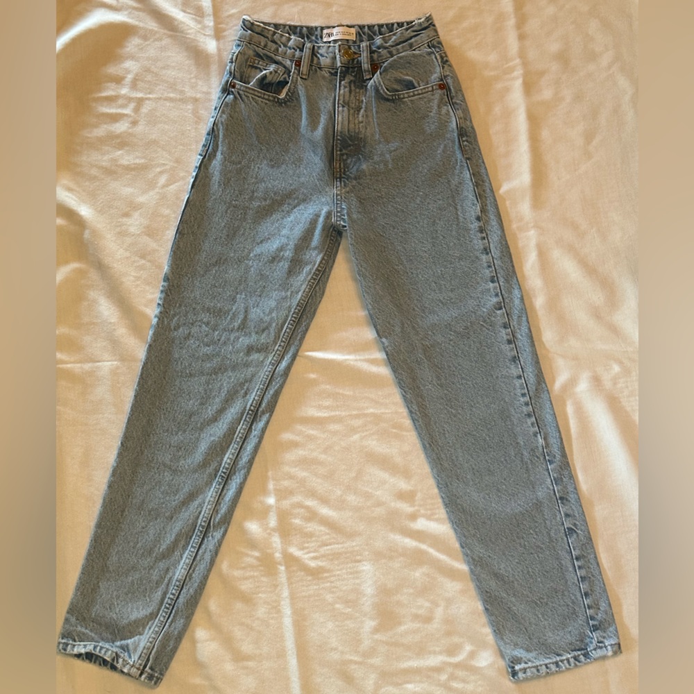 ZARA 90’s boyfriend denim jeans